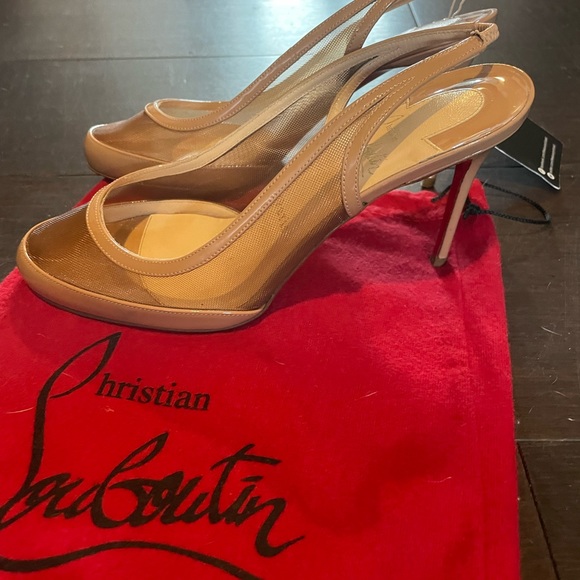 Authentic beige mesh Christian Louboutin heels - Picture 4 of 5